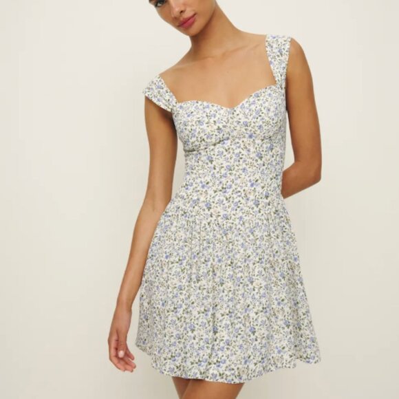 Reformation Taiga Dress in Pixie - Picture 2 of 5